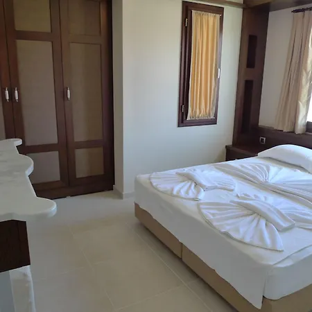 Club Turca Hotell 4*