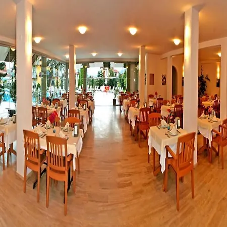 Club Turca Hotell 4*